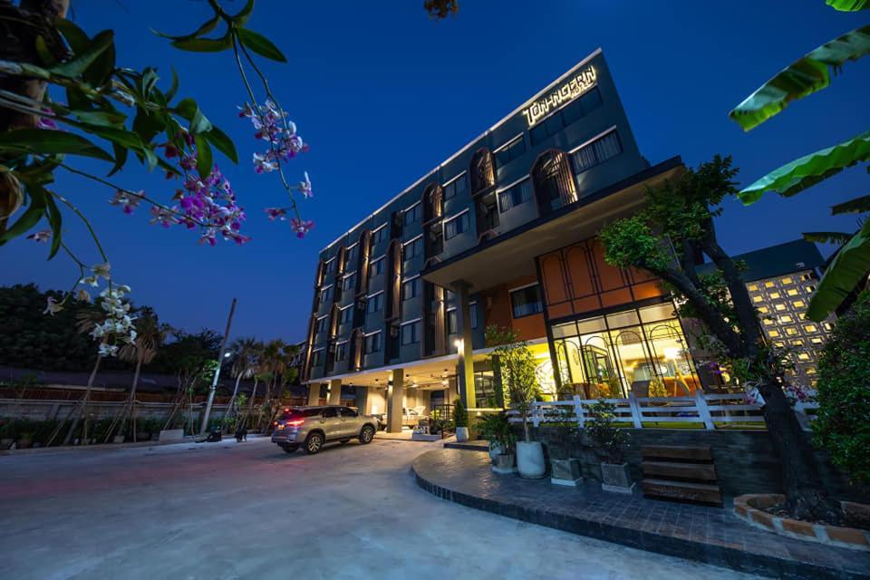 โรงแรมต้นเงิน Khon Kaen Eksteriør billede